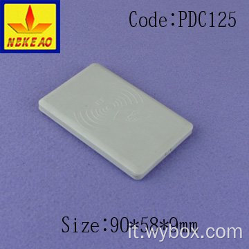 Controllo accessi di schede rf in plastica ampiamente utilizzate con scatole di custodia elettrica in plastica per lettore di schede IP54 PDC125 con dimensioni 90 * 58 * 9 mm